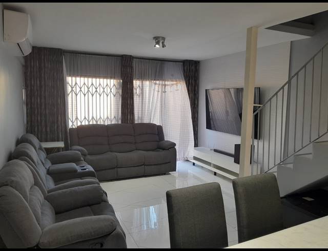3 BEDROOM DUPLEX FOR SALE IN BLUFF